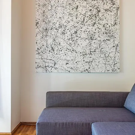 Vila Galerija Prie Juros Guest house *